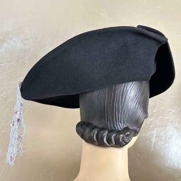 IMPRESSIVE 1940s\' BLACK FELT FOLDED WIDE BRIM HAT + FEATHER + DOTTED VEIL main image 6